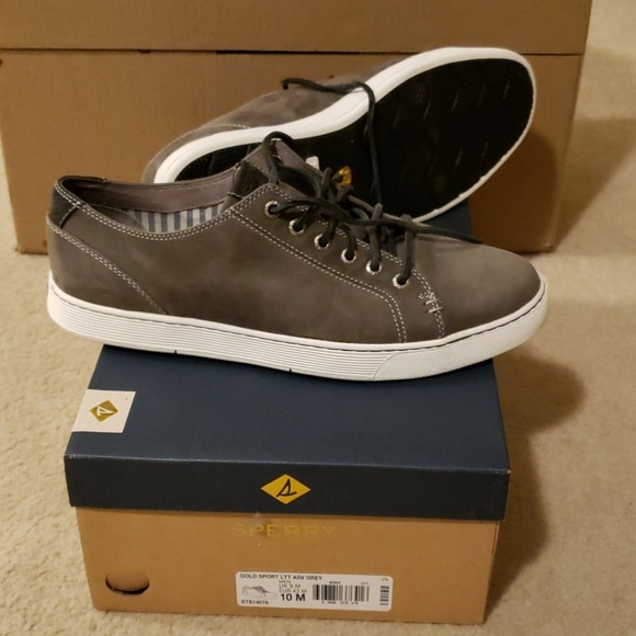 Shoes - Picture 5 of 5